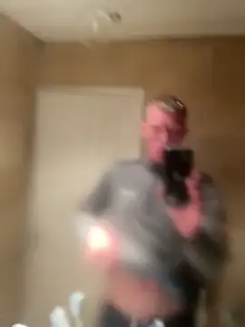 Snapshot of rippedbritish chatting on 09-20-25, 06:35 rippedbritish online show from 09-20-25, 06:35