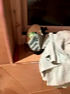 Snapshot of rippedbritish chatting on 09-30-25, 06:25 rippedbritish online show from 09-30-25, 06:25