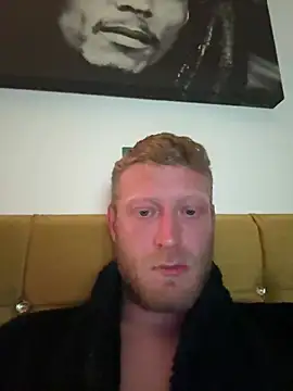 Snapshot of rippedbritish chatting on 04-16-26, 07:25 rippedbritish online show from 04-16-26, 07:25