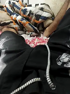 KleberL online show from 12-17-25, 05:12