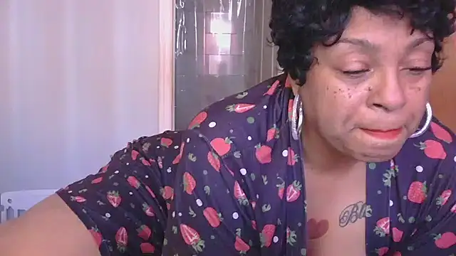 MSweetLindaParks online show from 12-03-25, 07:02