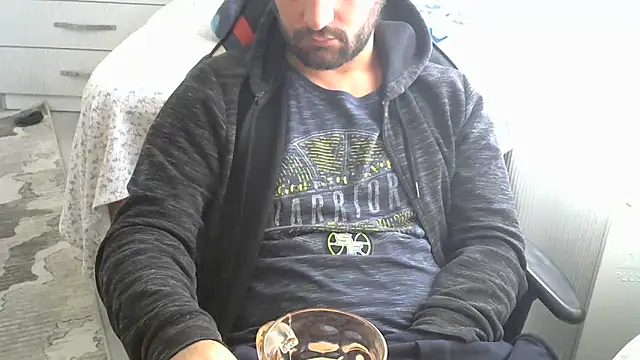 Snapshot of crazybaby5461 chatting on 11-18-25, 09:01 crazybaby5461 online show from 11-18-25, 09:01