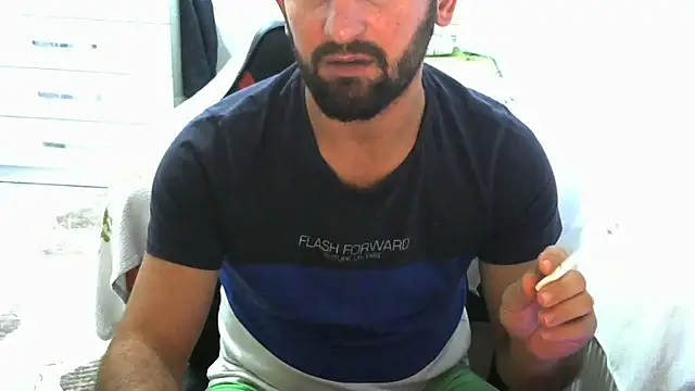 Snapshot of crazybaby5461 chatting on 10-06-25, 03:35 crazybaby5461 online show from 10-06-25, 03:35