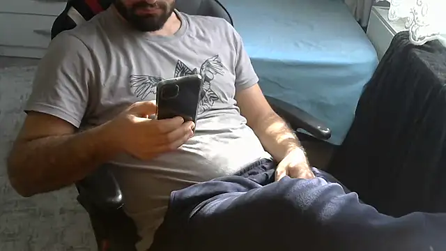 Snapshot of crazybaby5461 chatting on 02-14-26, 11:10 crazybaby5461 online show from 02-14-26, 11:10