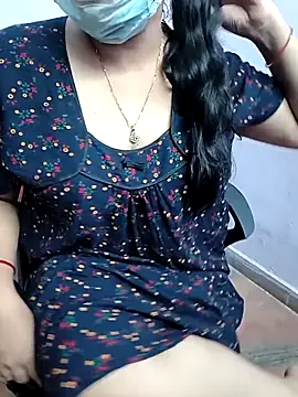 Snapshot of sangeetha4bide chatting on 09-17-25, 04:36 sangeetha4bide online show from 09-17-25, 04:36