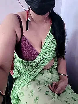 Snapshot of sangeetha4bide chatting on 12-05-25, 07:18 sangeetha4bide online show from 12-05-25, 07:18