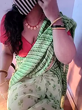 Snapshot of sangeetha4bide chatting on 01-07-26, 05:56 sangeetha4bide online show from 01-07-26, 05:56