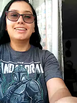 LauraRuiz1 online show from 09-11-25, 03:12