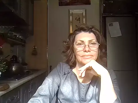 Snapshot of Baby-Matilda chatting on 10-09-25, 10:16 Baby-Matilda online show from 10-09-25, 10:16