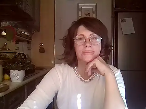 Snapshot of Baby-Matilda chatting on 10-19-25, 09:12 Baby-Matilda online show from 10-19-25, 09:12