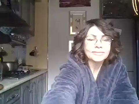 Snapshot of Baby-Matilda chatting on 02-06-25, 08:18 Baby-Matilda online show from 02-06-25, 08:18