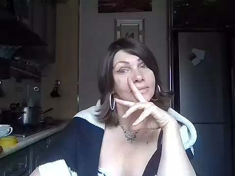 Snapshot of Baby-Matilda chatting on 02-05-25, 10:41 Baby-Matilda online show from 02-05-25, 10:41