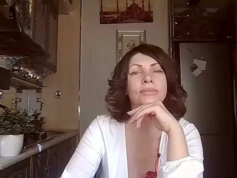 Snapshot of Baby-Matilda chatting on 02-14-25, 09:03 Baby-Matilda online show from 02-14-25, 09:03