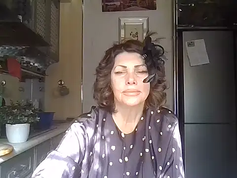 Snapshot of Baby-Matilda chatting on 10-12-25, 09:32 Baby-Matilda online show from 10-12-25, 09:32
