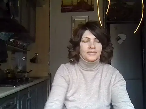 Snapshot of Baby-Matilda chatting on 02-08-25, 08:20 Baby-Matilda online show from 02-08-25, 08:20