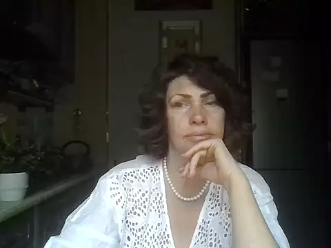 Snapshot of Baby-Matilda chatting on 07-10-26, 08:03 Baby-Matilda online show from 07-10-26, 08:03