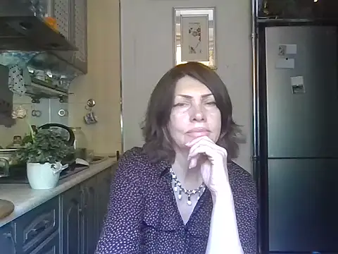 Snapshot of Baby-Matilda chatting on 06-12-26, 08:45 Baby-Matilda online show from 06-12-26, 08:45