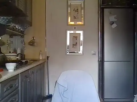 Snapshot of Baby-Matilda chatting on 03-19-25, 12:45 Baby-Matilda online show from 03-19-25, 12:45