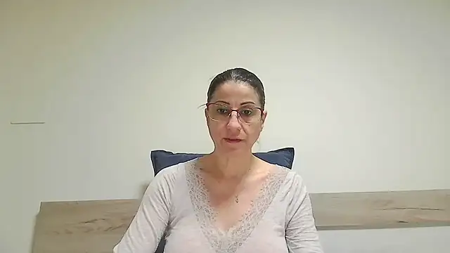 Sanada hot online show from 01-16-26, 07:56