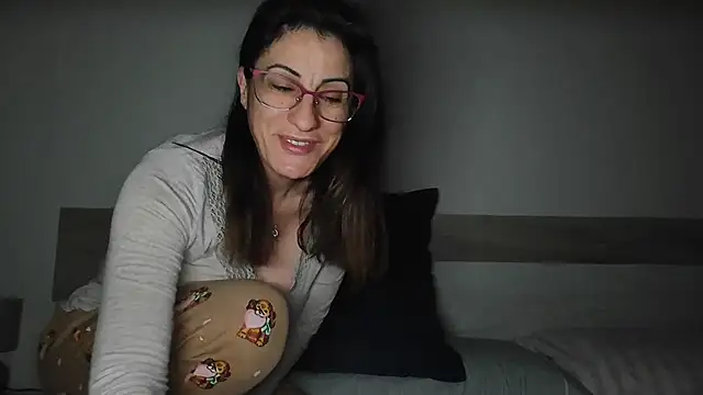 Sanada hot online show from 01-10-26, 06:42