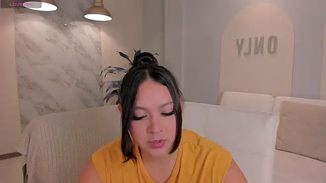 ToriCrossX online show from 10-10-25, 01:23