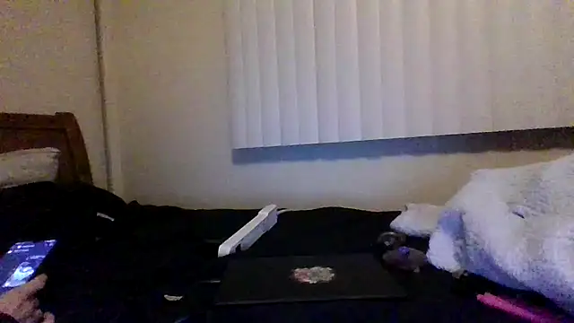 Snapshot of petitedoll29 chatting on 12-24-24, 02:54 petitedoll29 online show from 12-24-24, 02:54