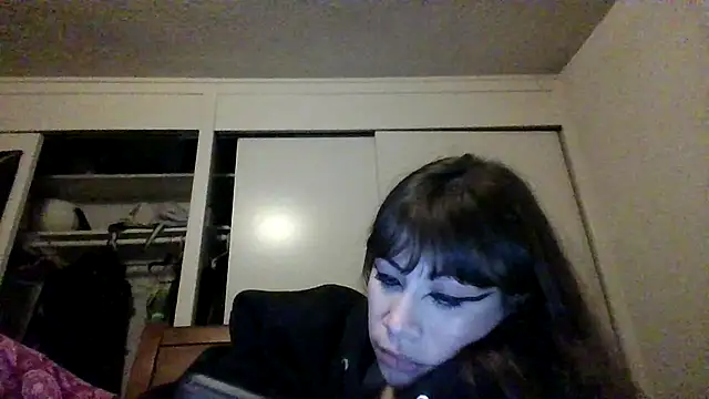 Snapshot of petitedoll29 chatting on 12-16-24, 03:51 petitedoll29 online show from 12-16-24, 03:51