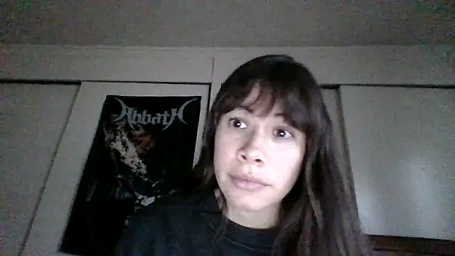 Snapshot of petitedoll29 chatting on 12-08-24, 12:24 petitedoll29 online show from 12-08-24, 12:24