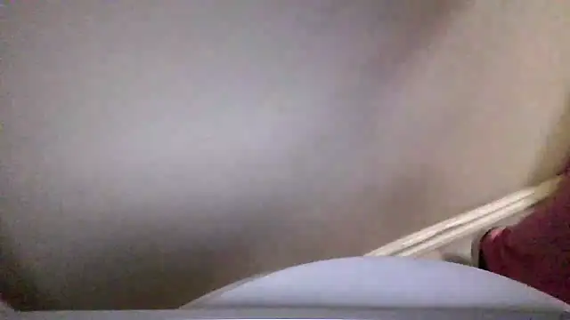 Snapshot of petitedoll29 chatting on 10-26-25, 12:33 petitedoll29 online show from 10-26-25, 12:33