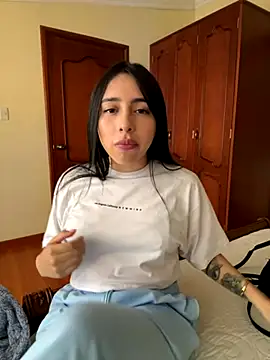 isabella jade online show from 10-06-25, 01:23