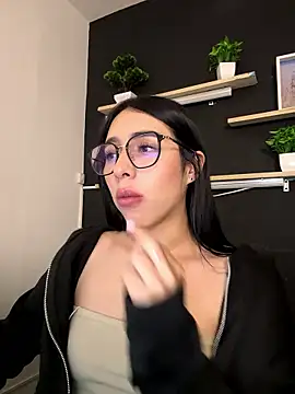 isabella jade online show from 01-08-26, 11:00