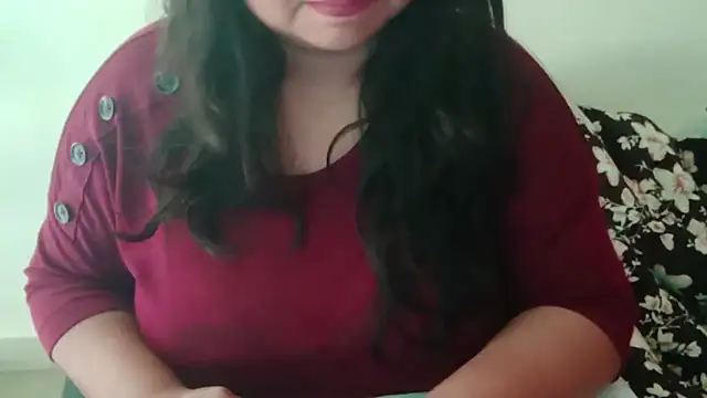 Snapshot of yoursnishaa chatting on 02-12-25, 08:38 yoursnishaa online show from 02-12-25, 08:38