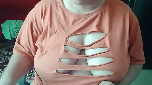 Snapshot of yoursnishaa chatting on 01-22-25, 06:42 yoursnishaa online show from 01-22-25, 06:42