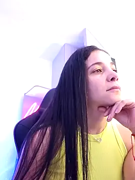 Snapshot of miaeyes chatting on 01-11-25, 01:32 miaeyes online show from 01-11-25, 01:32