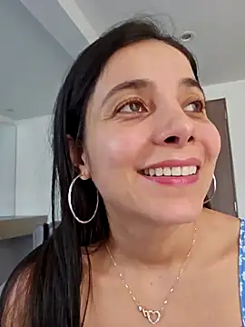 Snapshot of miaeyes chatting on 12-06-24, 06:22 miaeyes online show from 12-06-24, 06:22