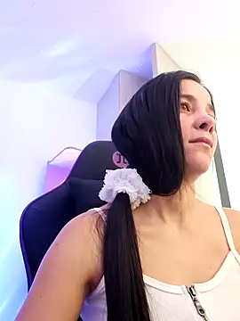 Snapshot of miaeyes chatting on 01-21-25, 04:27 miaeyes online show from 01-21-25, 04:27