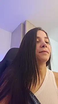 miaeyes online show from 11-20-25, 06:08