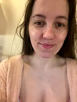 Nicole-Ray online show from 12-19-25, 04:42