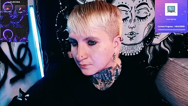 Marieblueeyes online show from 05-12-26, 07:42