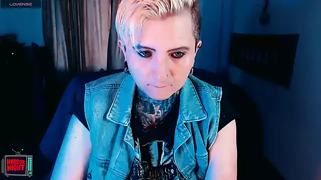 Marieblueeyes online show from 12-20-25, 10:01