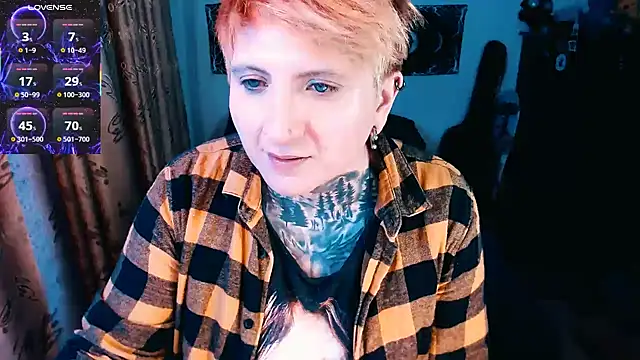 Marieblueeyes online show from 11-08-25, 07:12