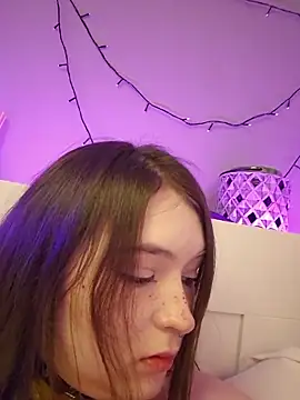 Yammy Yumi online show from 03-06-26, 05:52