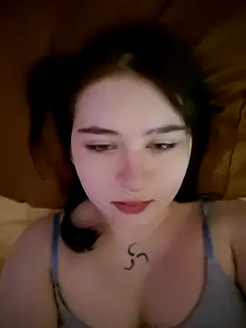 Snapshot of Yammy_Yumi chatting on 02-17-25, 03:25 Yammy Yumi online show from 02-17-25, 03:25