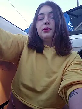 Yammy Yumi online show from 01-10-26, 01:39