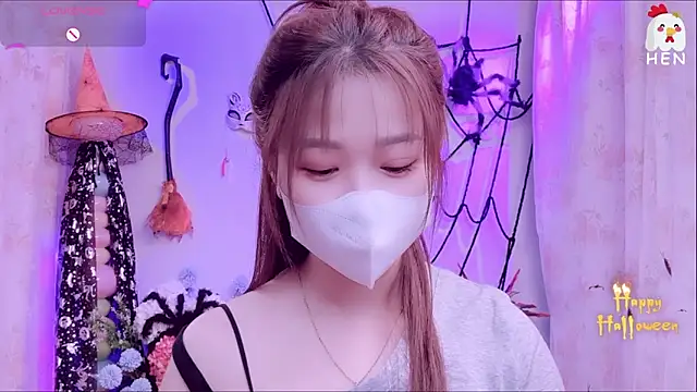 hen237 online show from 10-26-25, 04:51