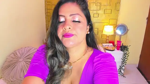 Julia Haye online show from 04-11-26, 03:36