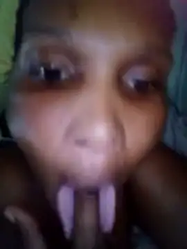 Snapshot of Nonelela chatting on 10-28-25, 08:08 Nonelela online show from 10-28-25, 08:08