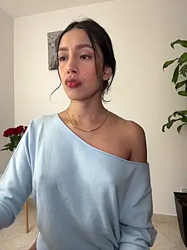 Snapshot of SelenaStone chatting on 10-01-25, 09:18 SelenaStone online show from 10-01-25, 09:18