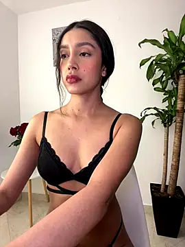 Snapshot of SelenaStone chatting on 10-10-25, 11:49 SelenaStone online show from 10-10-25, 11:49