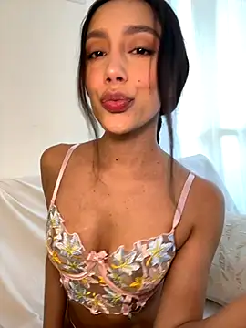 Snapshot of SelenaStone chatting on 09-15-25, 09:37 SelenaStone online show from 09-15-25, 09:37